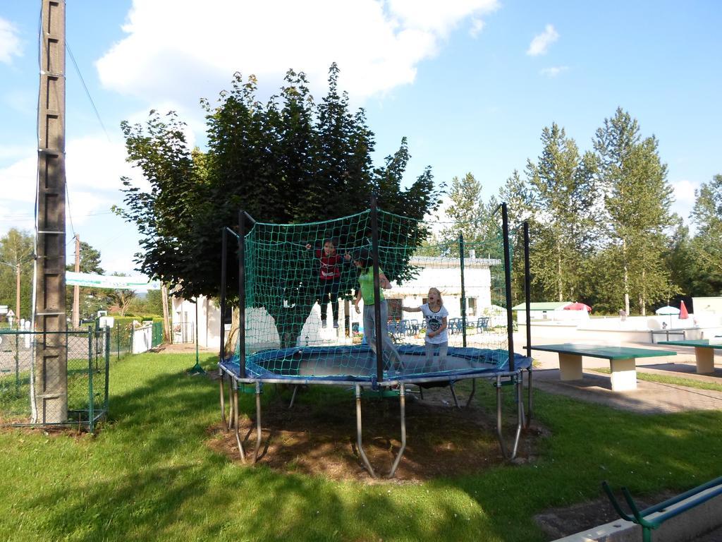 Camping Les Pinasses La Chapelle  Экстерьер фото